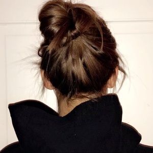 Meet your Posher, Mia